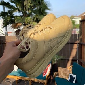 Everlane Tread Yellow Unisex m 8 f 10